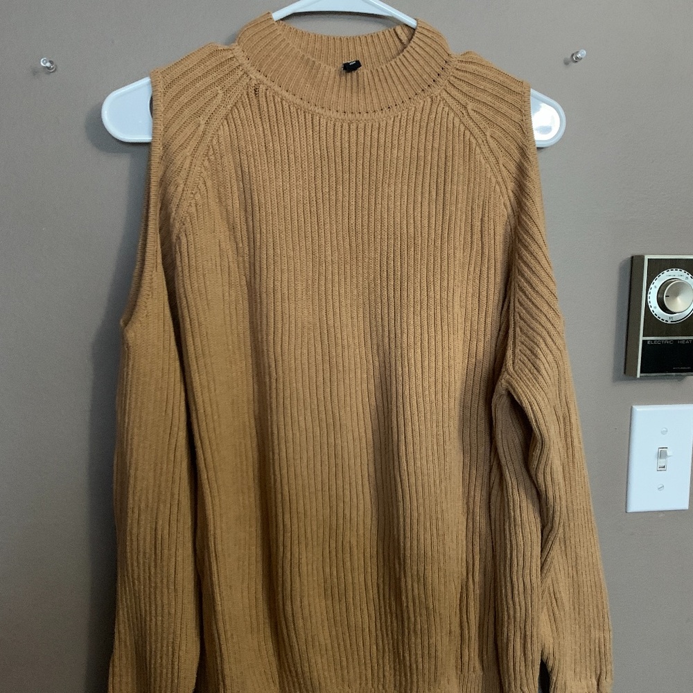 Bare Shoulders Sweater